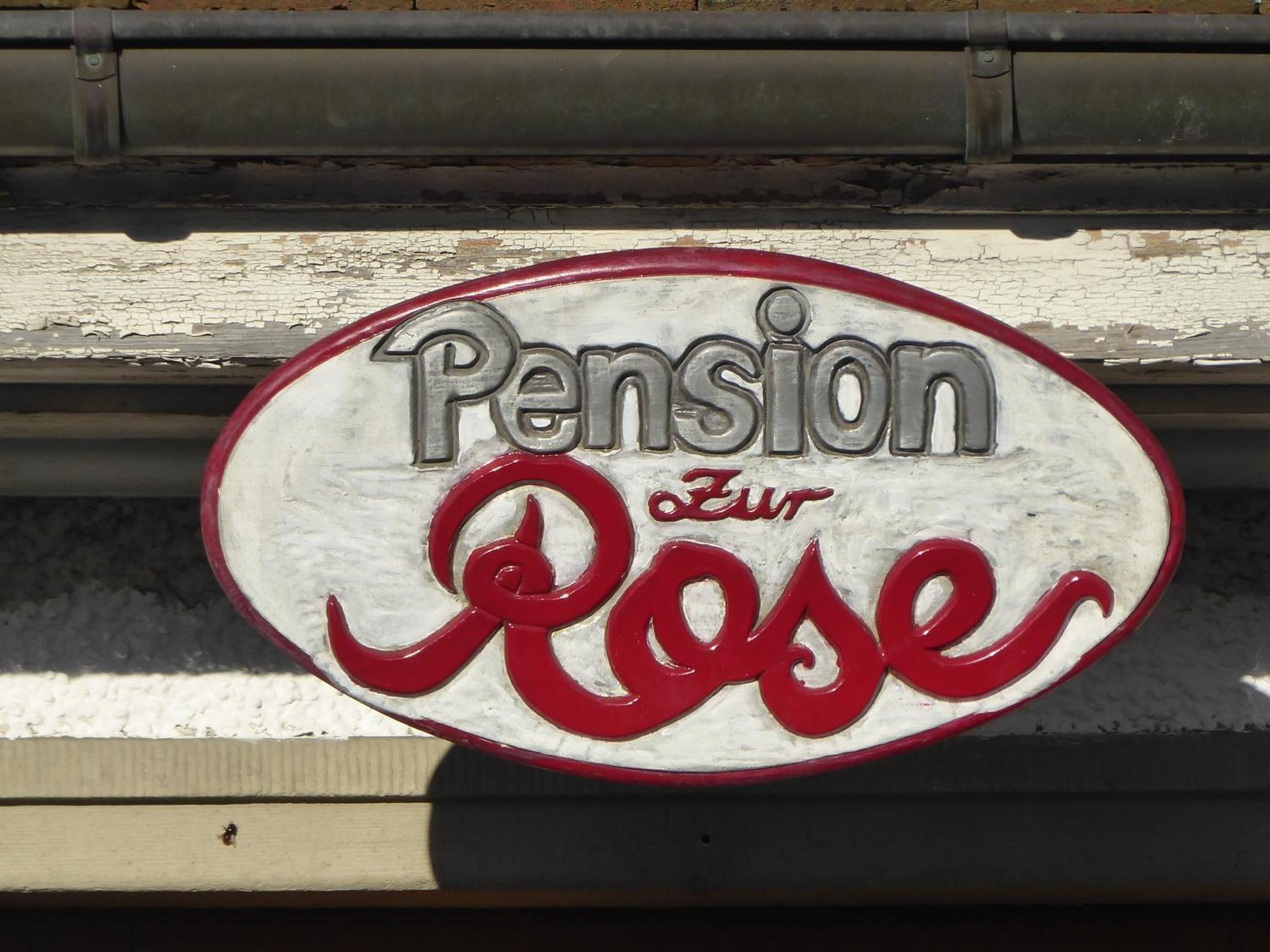 Pension Zur Rose Weil am Rhein Exteriör bild